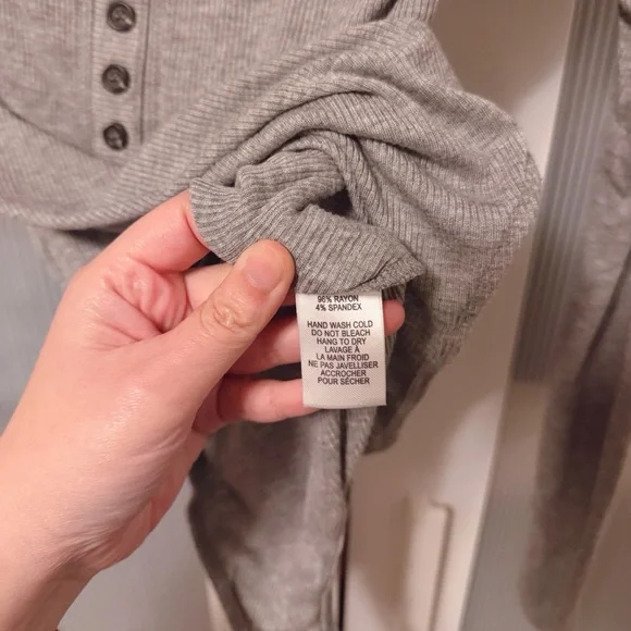 Lulus Simply the Best Heather Grey Long Sleeve Button-Front Bodysuit Size M - Picture 9 of 14